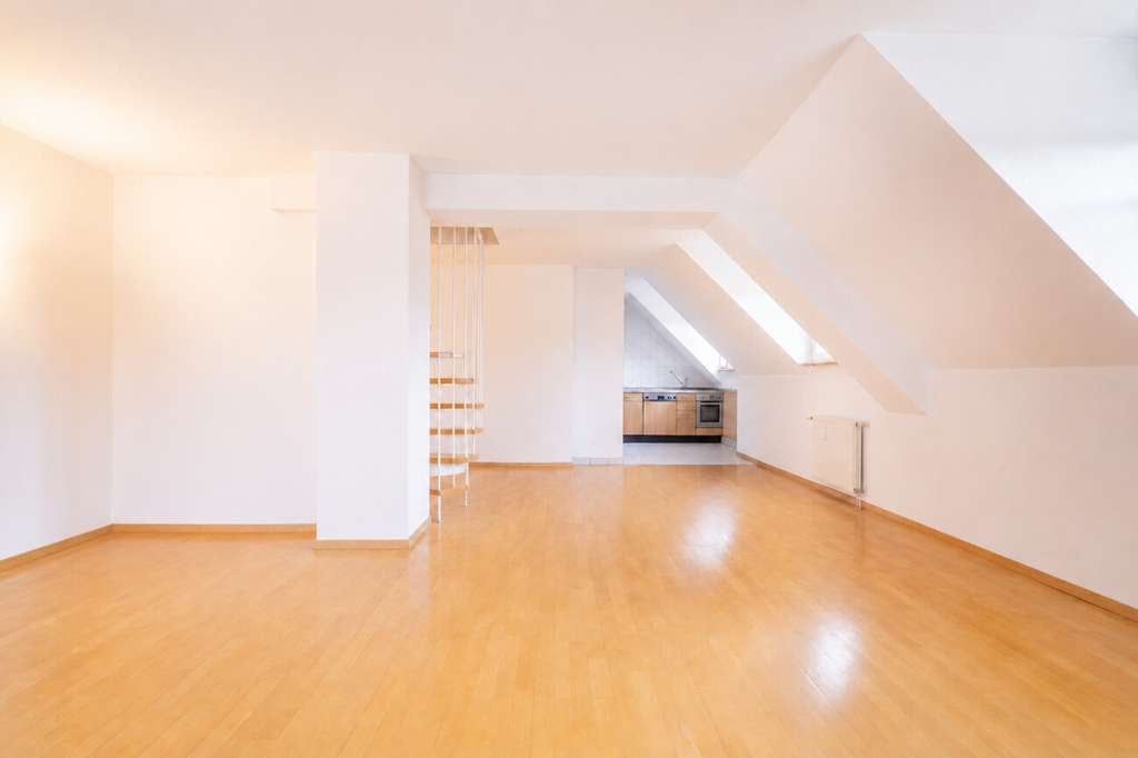 Immobilie in Schallstadt - BRUMANI | Helle & große 2 Zimmer Maisonette-Wohnung mit Nord-Balkon und Stellplatz in Schallstadt - Bild 4