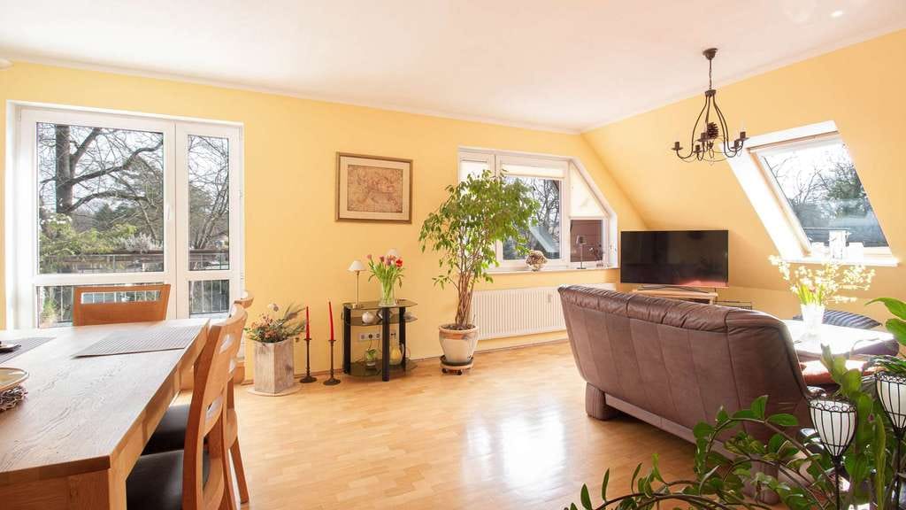 Immobilie in Schönefeld - Familienfreundlich & komfortabel – 150 m² Wohlfühlfläche mit Balkon - Bild 0