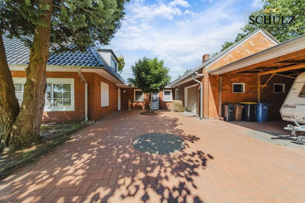 Immobilie in Friesoythe - ** Großes Wohnhaus am Wald – neues Dach, neue Pelletheizung & Platz für mehrere Generationen ** - Bild 2