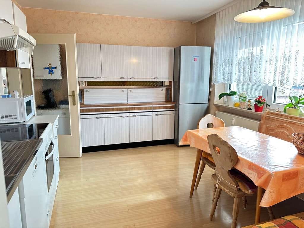 Immobilie in Plattling - Plattling: Gr. Wohnhaus m. Anbau - vermietet - m. ca. 1.000 m2 Grund in zentraler u. ruhiger Lage - Bild 5