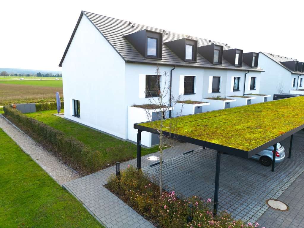 Immobilie in Karlskron - Reihenendhaus nähe Ingolstadt, 5 Zi., familienfreundliche Lage - Bild 1