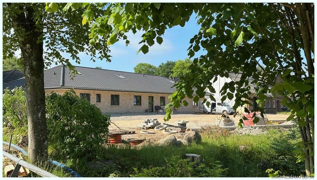 Immobilie in Oldersbek - Vermietetes Anlageobjekt Bj 2023: Bungalow- Mittelhaus mit Südterrasse 10 Autominuten von Husum! - Bild 0