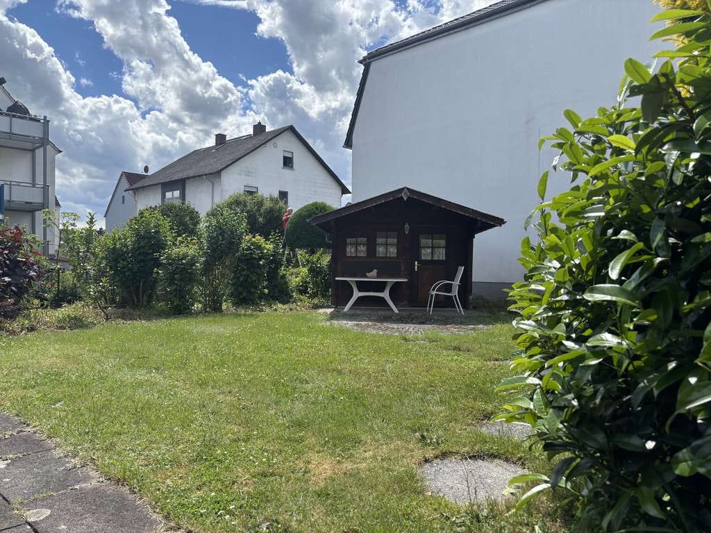 Immobilie in Lahnau - Vielseitiges 3 Parteien Wohnhaus in Lahnau - ideal für Mehrgenerationen-Wohnen - Bild 3