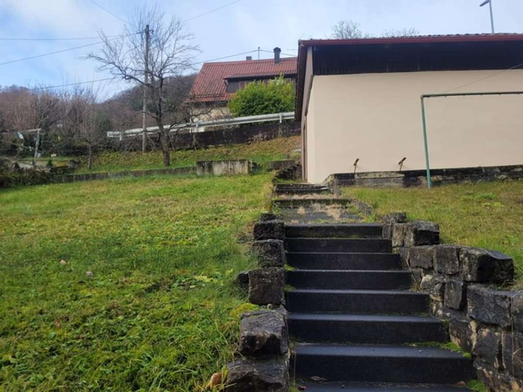 Immobilie in Lichtenstein - Gepflegtes Ein-/2-Familienhaus in ruhiger Lage, provisionsfrei für Käufer - Bild 3