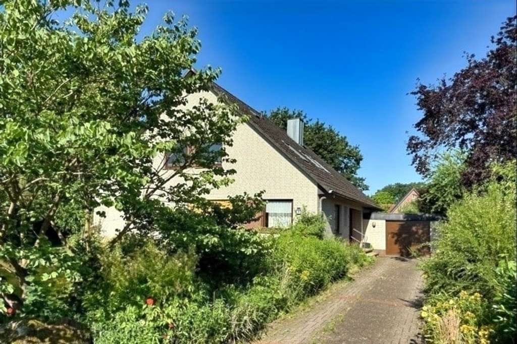 Immobilie in Selsingen - In bester Lage von Selsingen! 2- Familienhaus mit Garage! - Bild 2