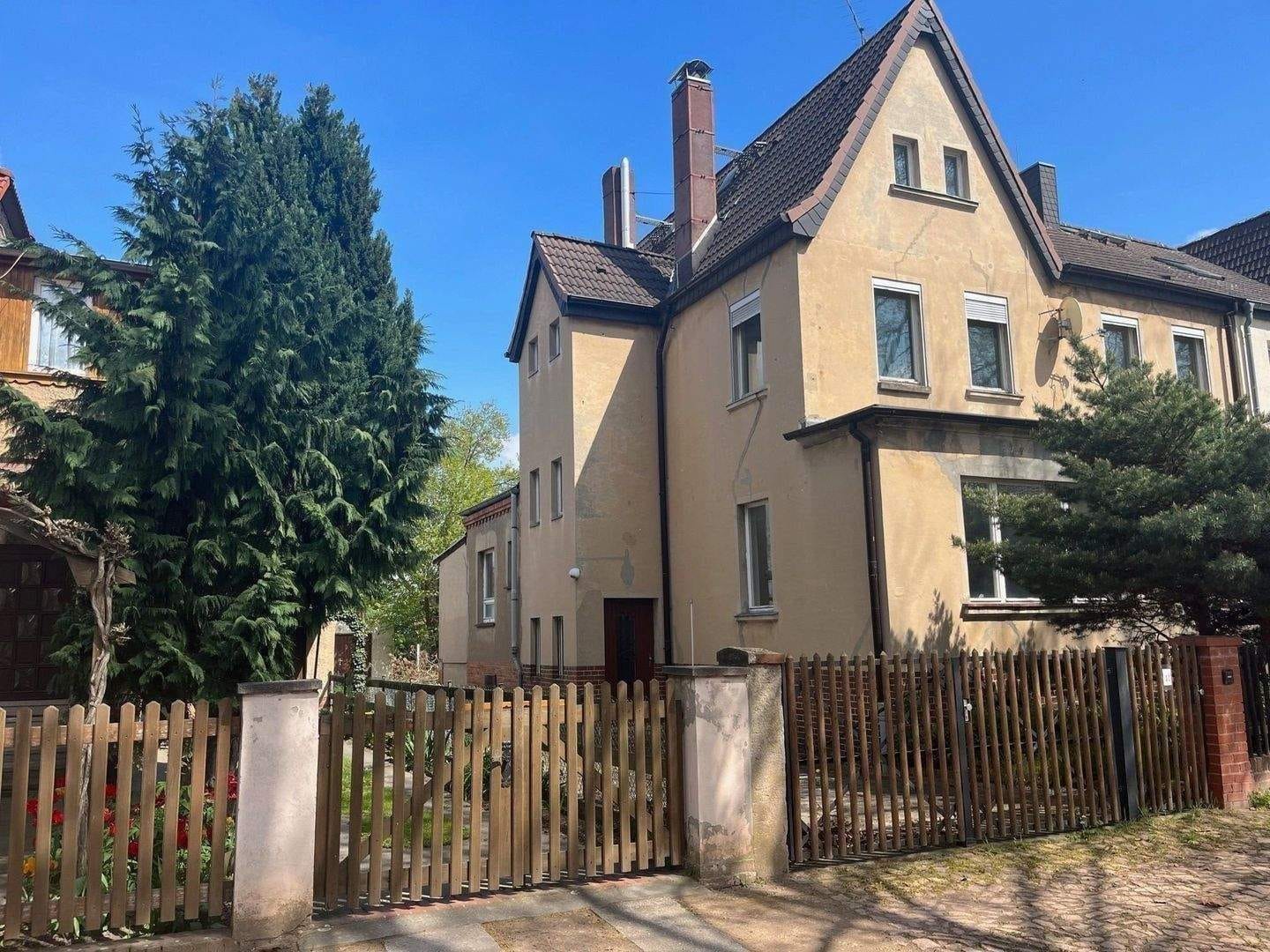 Immobilie in Halle (Saale) - villenartige DHH in Dölau - ruhig und fein gelegen - Bild 2