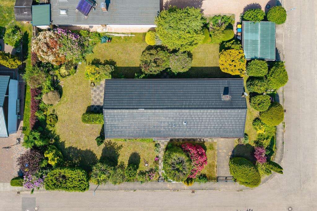 Immobilie in Wohltorf - Ebenerdig in Ruhelage von Wohltorf:
"Gut geschnittener Bungalow wartet auf Ihre Ideen" - Bild 2