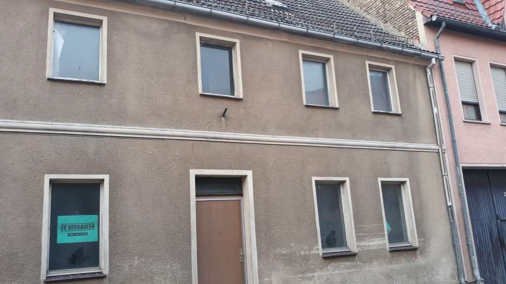 Immobilie in Niemegk - Handwerkerprojekt !!!!! Stadthaus mit schönem großen Grundstück - Bild 0
