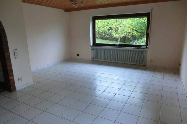 Immobilie in Stadtlauringen - "OPEN HOUSE" am Sonntag, den 26.04. zw. 14 und 16 Uhr, EFH, Sulzdorfer Str. 7, Stadtlauringen, Einfamilienhaus mit großem Grundstück in Stad - Bild 3