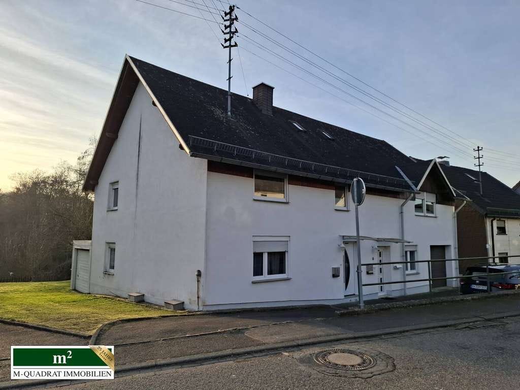 Immobilie in Kausen - Saniertes und gepflegtes Dreifamilienhaus mit Wintergarten - Bild 0