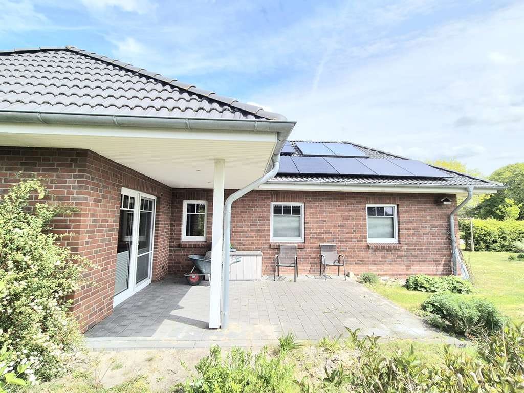 Immobilie in Langenhorn - Neuwertiger ebenerdiger Winkelbungalow (barrierearm, energieoptimiert) PV u. Solarthermie - Bild 3