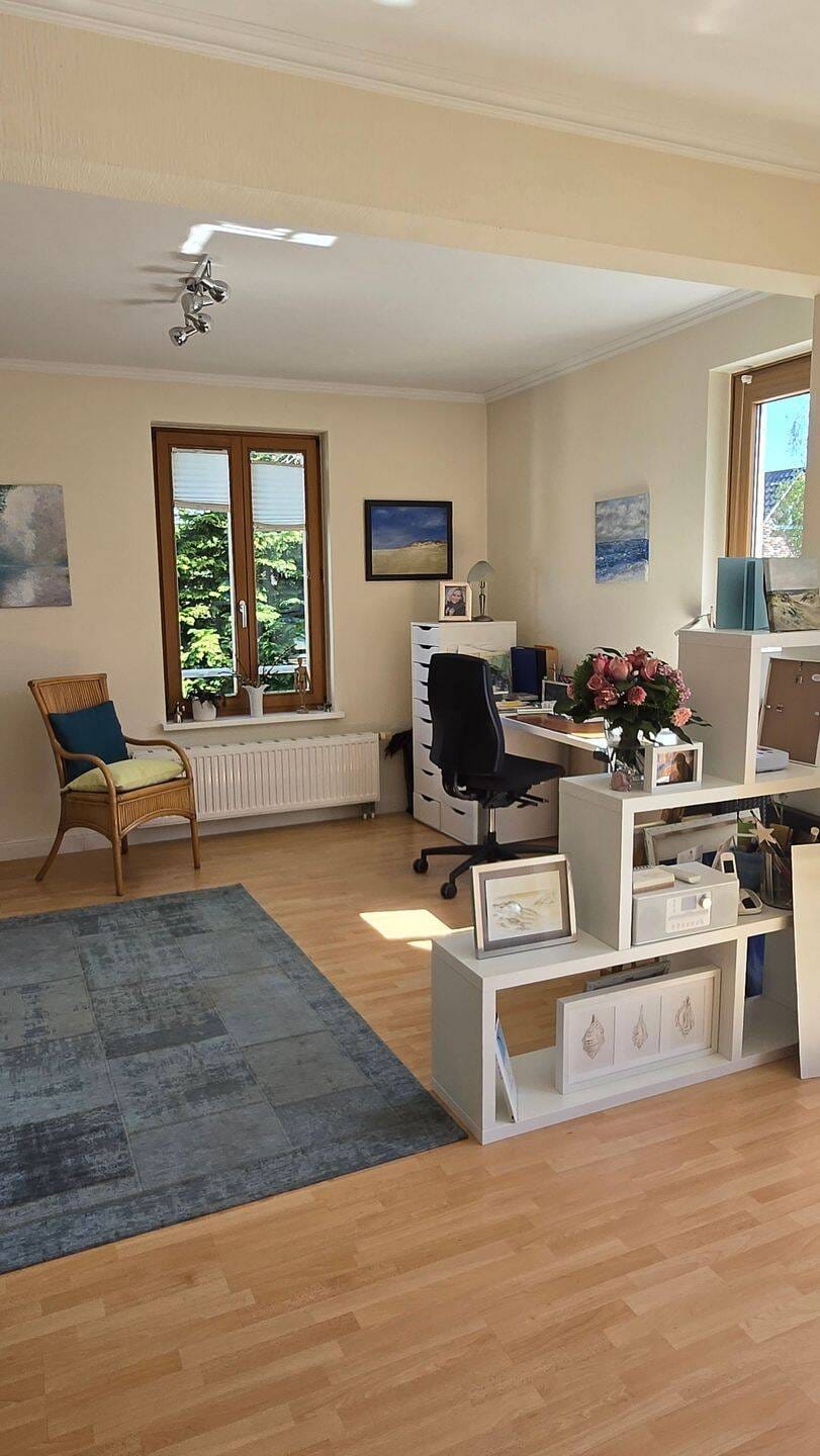 Immobilie in Bönningstedt - Modernes Wohnerlebnis vor den Toren Hamburgs: 2,5 Zimmer mit Balkon & Neubau-Flair - Bild 4