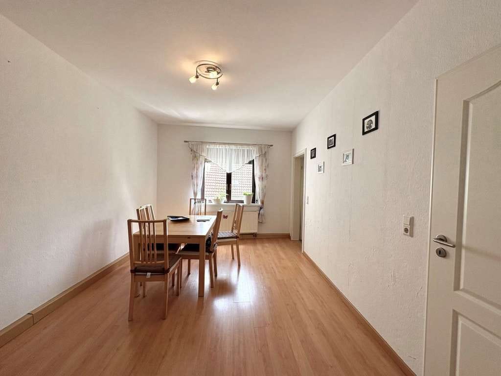 Immobilie in Wriezen - Sehr gepflegtes, saniertes Zweifamilienhaus mit Gewerbemöglichkeit im EG und Innenhof in Wriezen - Bild 4