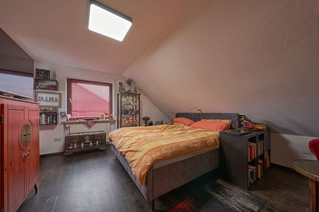 Immobilie in Bisingen - Wohnhaus, Büro, Einliegerwohnung, EEK A - Bild 4