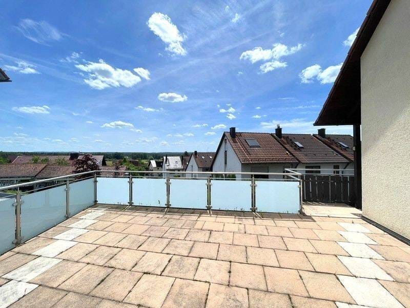 Immobilie in Leinburg - Ihre Chance! Tolles Reiheneckhaus mit XXL-Terrasse und Garage in Leinburg - Bild 1