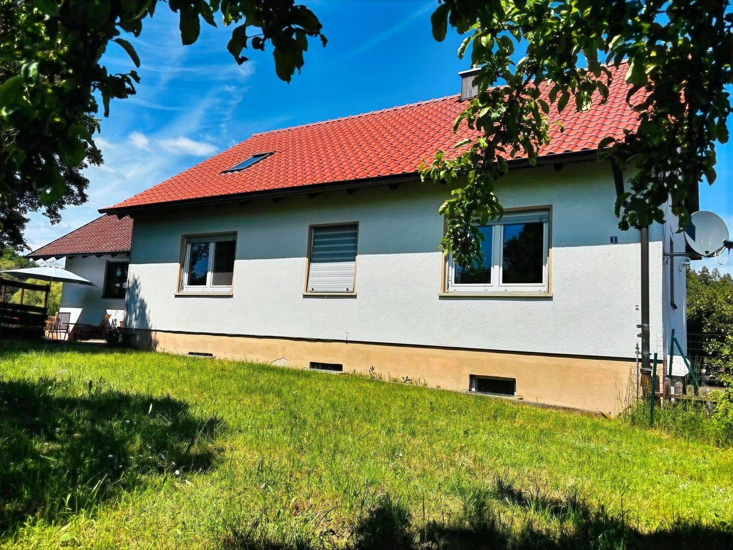 Immobilie in Kirchlauter - *NATUR PUR* Ihr neues, viel Platz bietendes Zuhause auf einem 3.800m² großen Grundstück in begehrter Ortsrandlage! - Bild 4