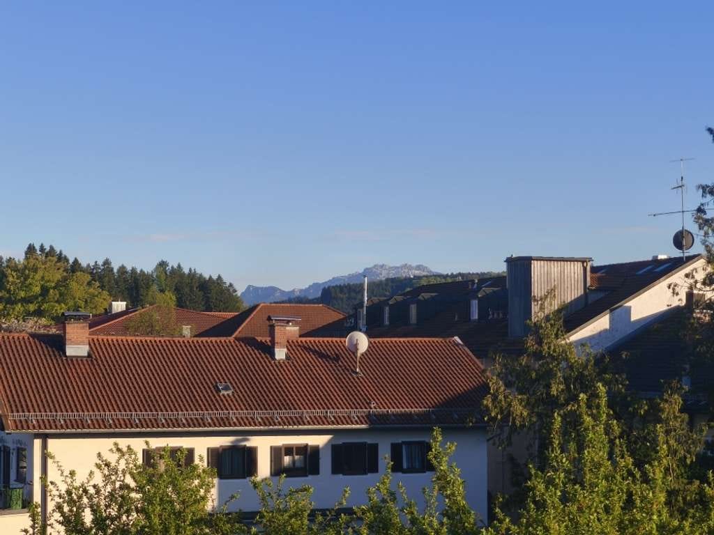 Immobilie in Bad Endorf - Bergblick, ruhig und mitten im Zentrum, 5 min. zum Bahnhof. - Bild 2