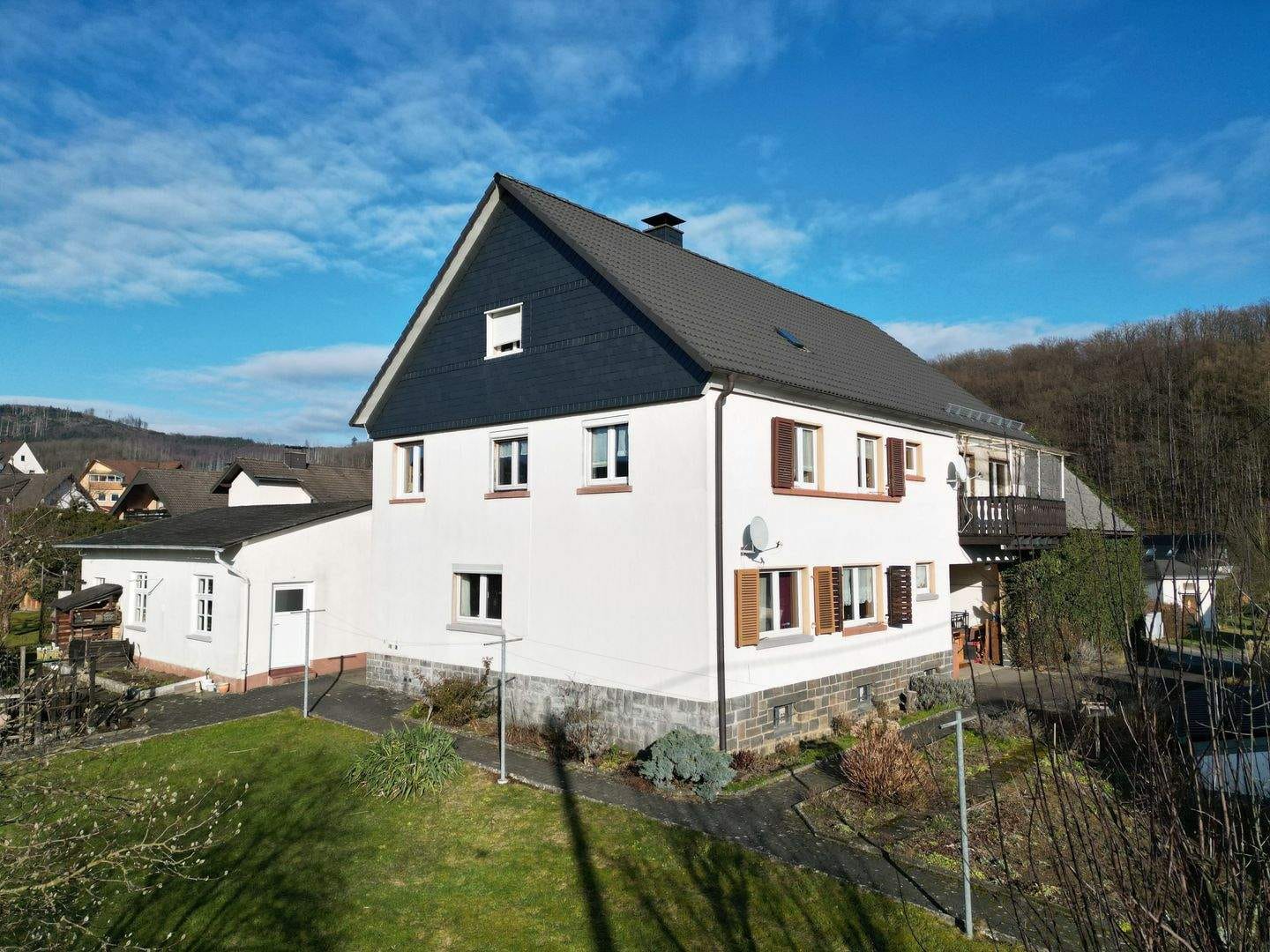 Immobilie in Bergneustadt - Charmantes Einfamilienhaus mit Ausbaupotenzial in ruhiger Lage von Bergneustadt - Bild 0