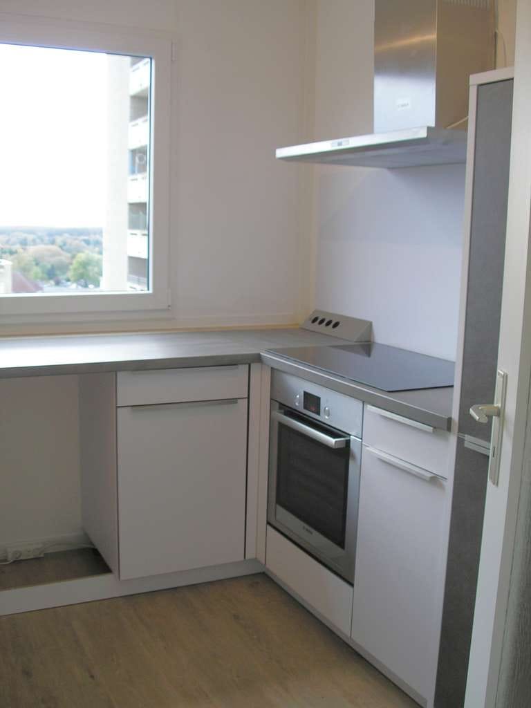 Immobilie in Langen - Vermietete 3,5-Zimmer-Wohnung mit Garage, Stellplatz und Einbauküche, Wohnanlage mit Komfort - Bild 3