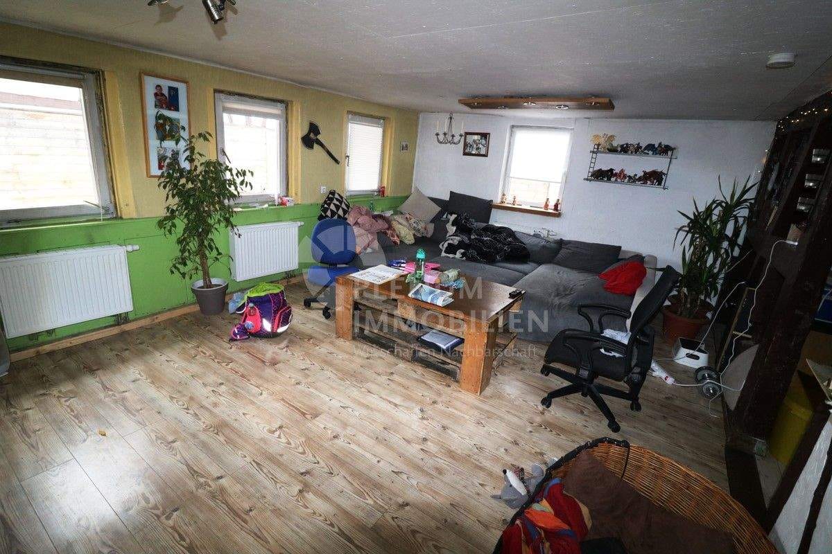 Immobilie in Langenbrettach - Einfamilienhaus mit großer Scheune in Langenbeutingen - Bild 2