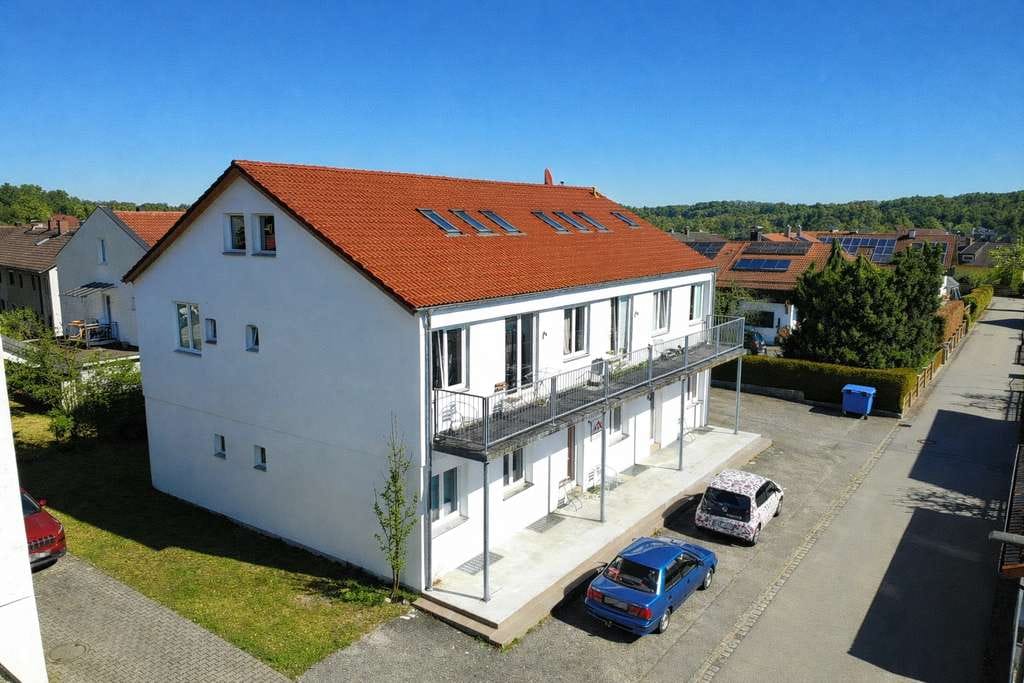 Immobilie in Burghausen - Investorenchance mit 13,5% Rendite Burghausen: Mehrfamilienhaus mit 15 Apartments + 5 WE Potenzial - Bild 1