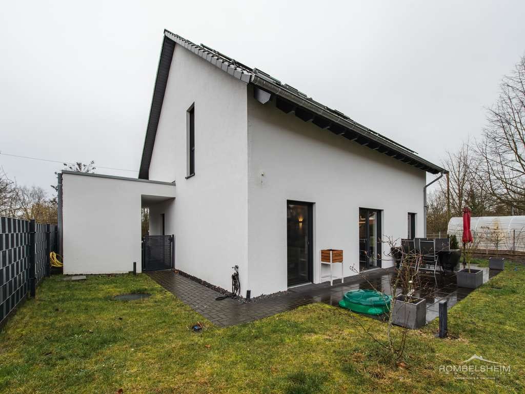 Immobilie in Urmitz - Modernes Neubau-Einfamilienhaus in Urmitz  – Energieeffizient & Familienfreundlich - Bild 1