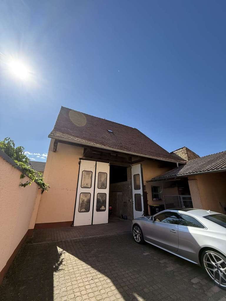 Immobilie in Trebur - Charmantes Dreiparteienhaus mit Scheune und großem Garten in Geinsheim - Bild 2