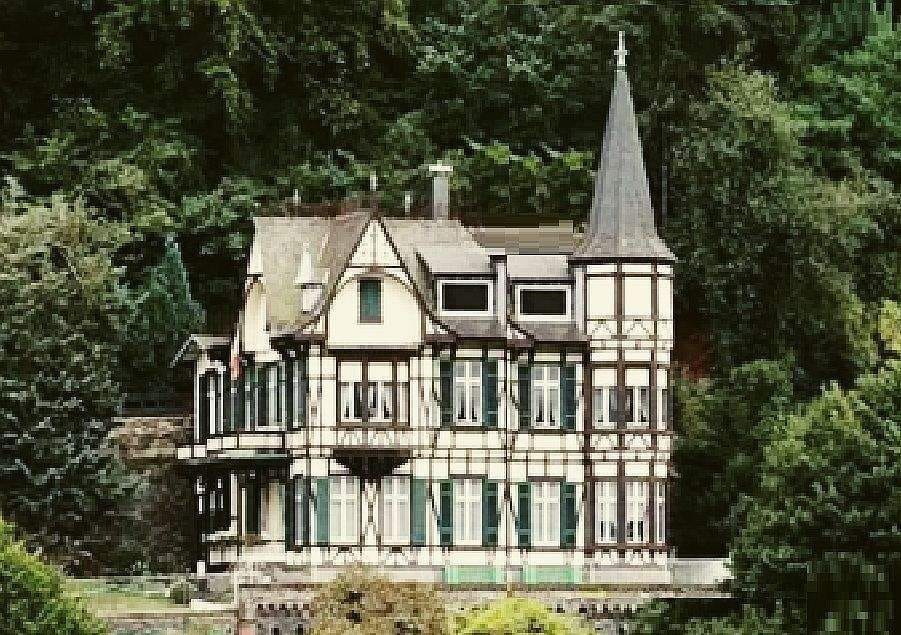 Immobilie in Bad Sachsa - Mehrfamilienhaus, Baudenkmal, San. erforderlich. S-AfA Sanierungskosten können steuerlich berücksichtigt werden  - Bild 0