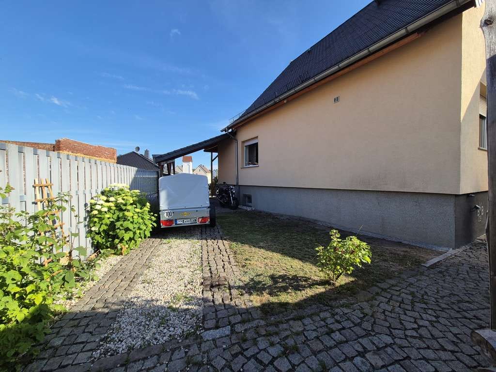 Immobilie in Laußig - Bezugsfertiges Einfamilienhaus mit ausgebautem Keller und gepflegter Außenanlage zu verkaufen! - Bild 2
