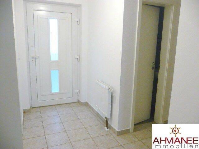 Immobilie in Schirmitz - **Sehr schönes Familienobjekt - Doppelhaushälfte mit Garten in ruhiger Lage** - Bild 4