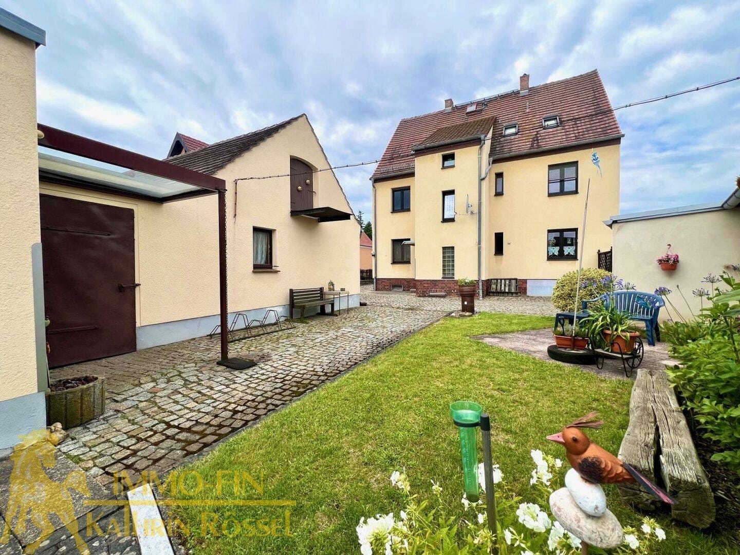 Immobilie in Weißwasser/O.L. - Běła Woda - Mehrgenerationenhaus am Stadtrand mit 6 Garagen, Carport und Garten - Bild 1