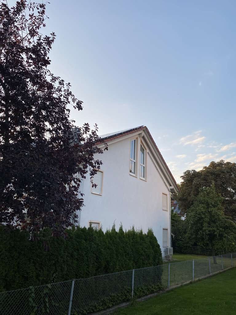 Immobilie in Pliening - Exklusives Doppelhaus mit gehobener Ausstattung, Klimaanlage & flexiblem Wohnkonzept - Bild 2