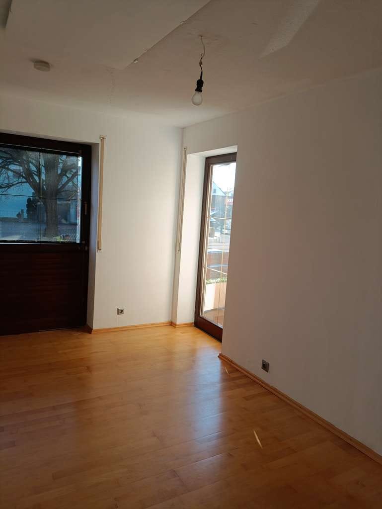 Immobilie in Immenstaad am Bodensee - SENIOREN GEEIGNET - WENIGE MINUTEN ZUM BODENSEE- EG-WOHNUNG IN ZENTRALER LAGE - Bild 3