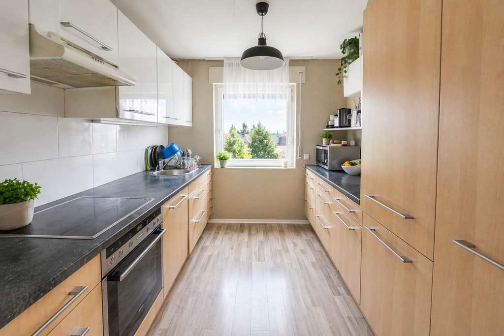 Immobilie in Schorndorf - *lichtdurchflutete 3,5-Zimmer-Erdgeschosswohnung mit Garten* 6,1% Rendite - Bild 0