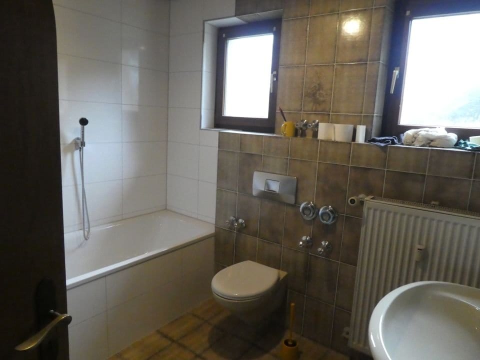 Immobilie in Waldaschaff - Zweifamilienhaus mit herrlichem Ausblick in ruhiger Lage von Waldaschaff! - Bild 4