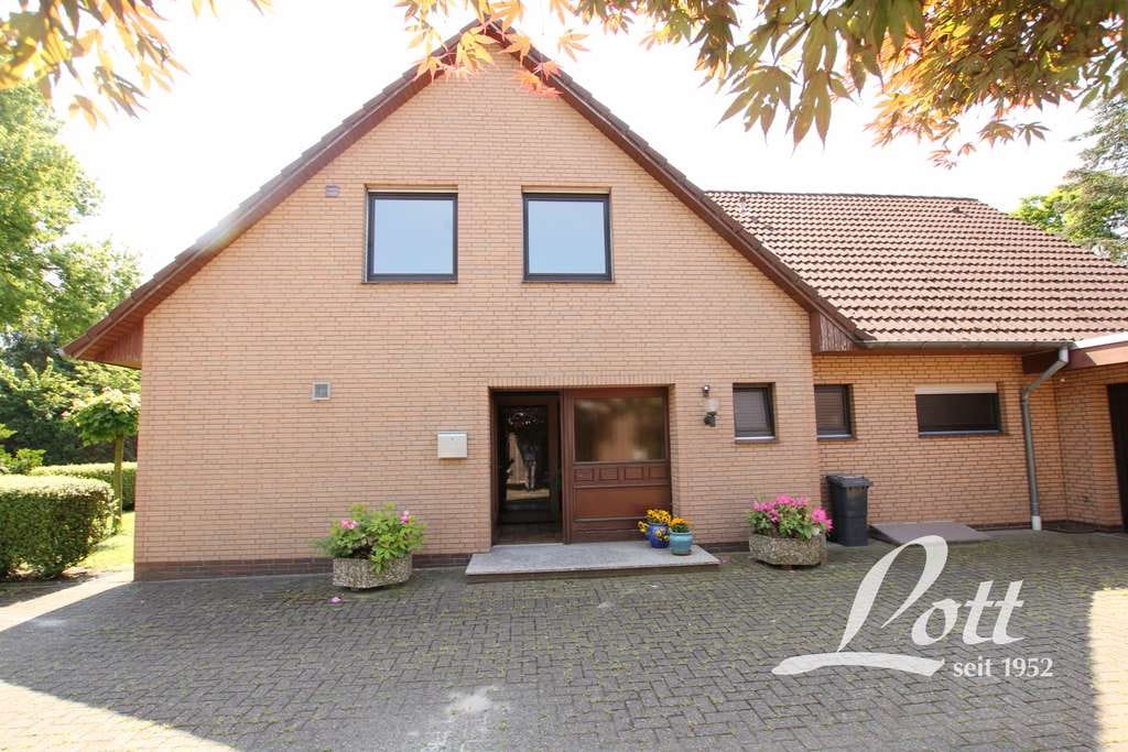 Immobilie in Apen - +++ Beste Zentrumslage - geräumiges ZFH mit viel Platz für Familie und Hobbies! +++ - Bild 3
