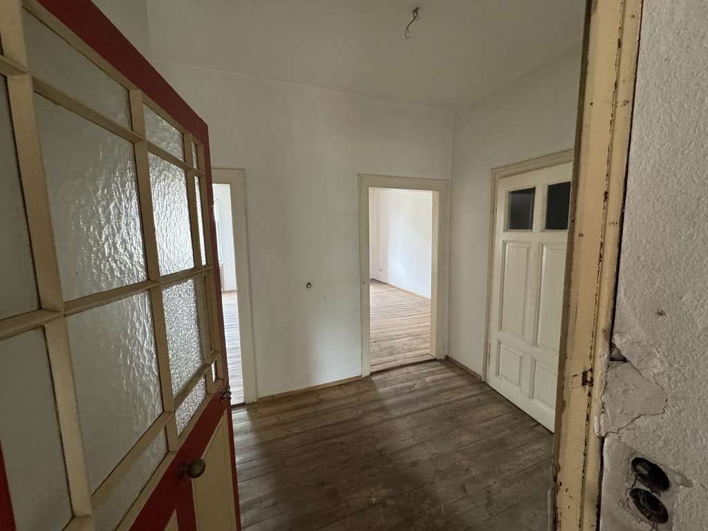 Immobilie in Pirmasens - Eigentumswohnung 2 ZKB ca. 62m² im 3.OG in Pirmasens zu Verkaufen (Renovierungsbedürftig) - Bild 2