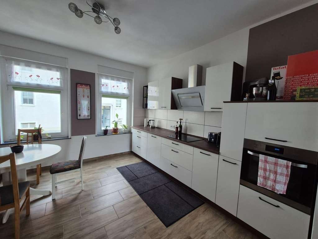 Immobilie in Calbe (Saale) - 2 Häuser | 300 m² WF | Hof + Garage | Smart Home | provisionsfrei - Bild 3