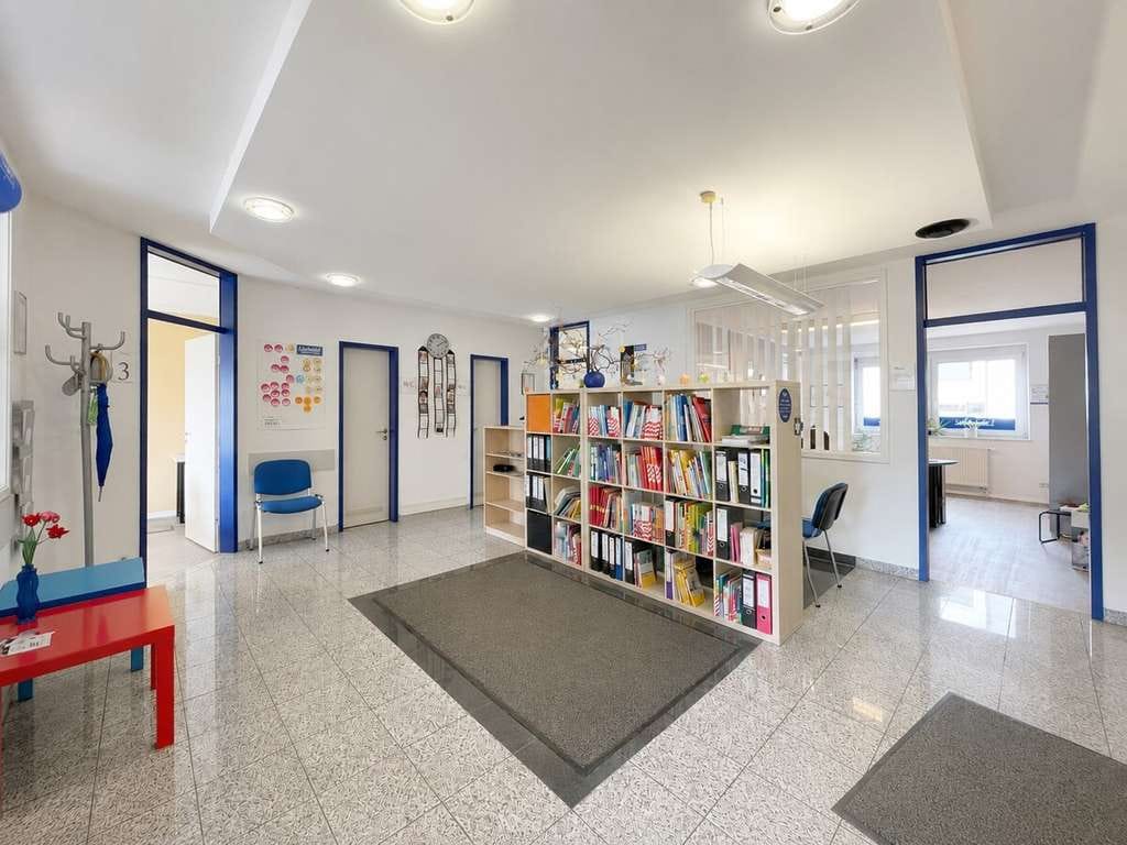 Immobilie in Buchloe - Ihr neues Zuhause in Buchloe: Großzügige 4,5-Zimmer-Wohnung mit Loggia – individuell gestaltbar - Bild 2