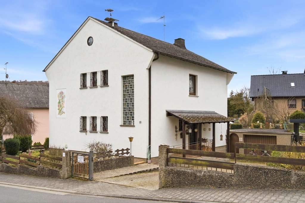 Immobilie in Schiesheim - ***Raum für mehr - Zweifamilienhaus mit Potential*** - Bild 0