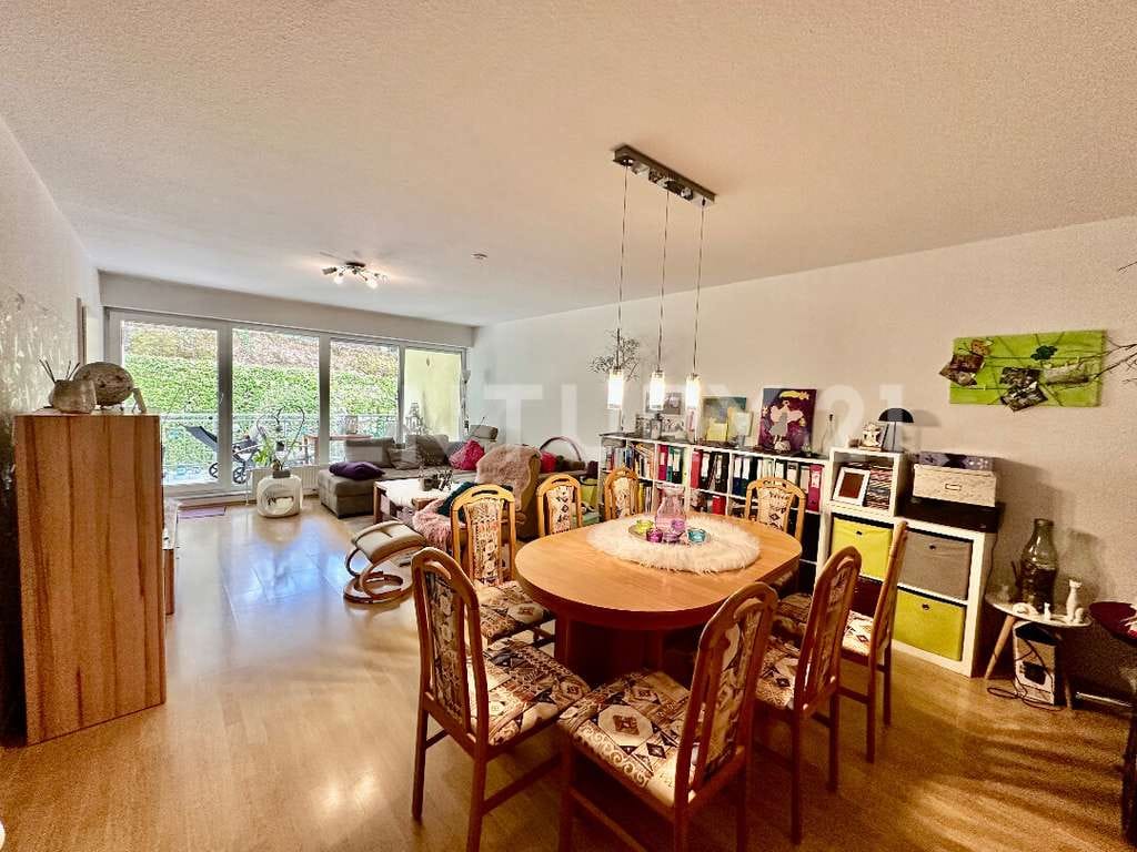 Immobilie in Saarbrücken - Attraktive und gepflegte Eigentumswohnung mit Balkon in TOP Lage von Dudweiler - Bild 2