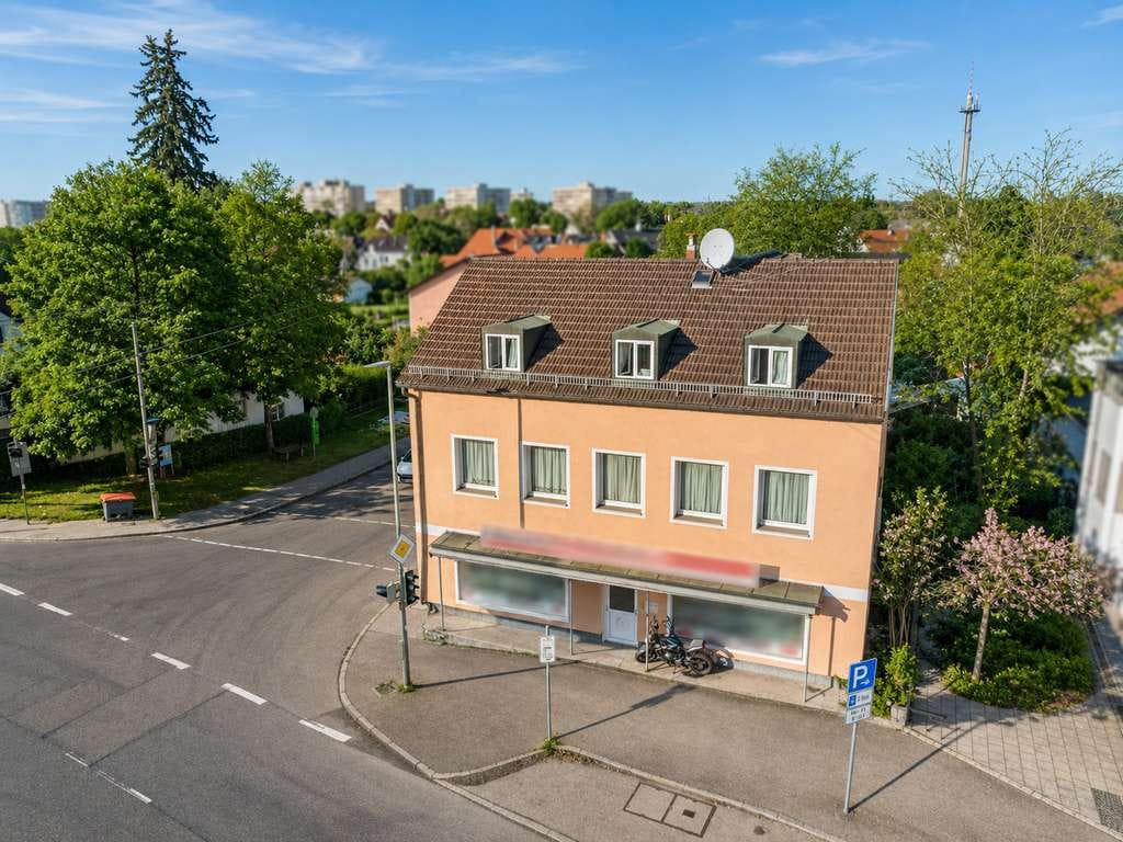 Immobilie in Markt Schwaben - Vermietetes Wohn- und Geschäftshaus in zentraler Lage von Markt Schwaben - Bild 0