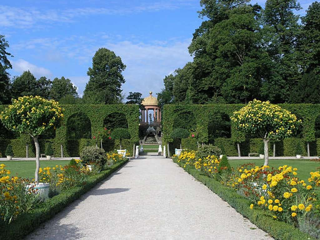 Immobilie in Schwetzingen - Exklusive Kapitalanlage in sehr guter Lage nahe dem Schloss - Bild 0