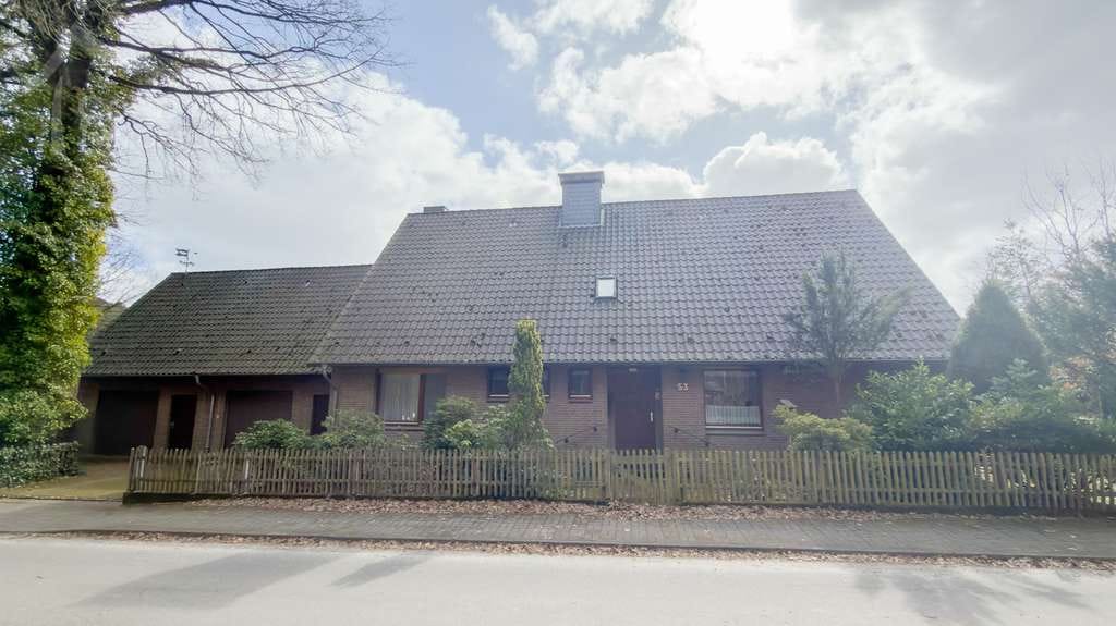 Immobilie in Bad Bodenteich - Direkt am Wald. Großzügiges Einfamilien-Haus in Bad Bodenteich.... natürschöne und dennoch zentrale  - Bild 2