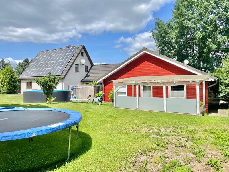 Immobilie in Ziethen - Zwei Häuser - ein Preis: Mehrgenerationen-Paradies: Holzbungalow & Siedlungshaus bei Ratzeburg - Bild 4