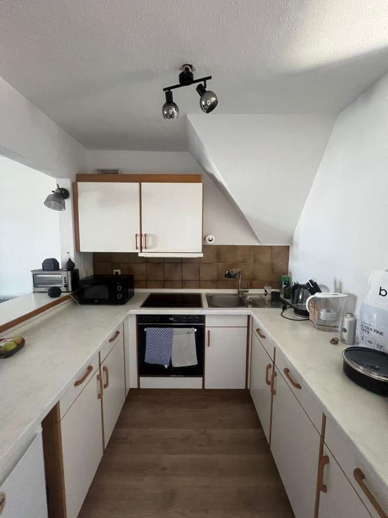 Immobilie in Gäufelden - Wohnen auf zwei Ebenen: 2-Zimmer-Maisonette mit Balkon & TG-Box zum attraktiven Kaufpreis! - Bild 2