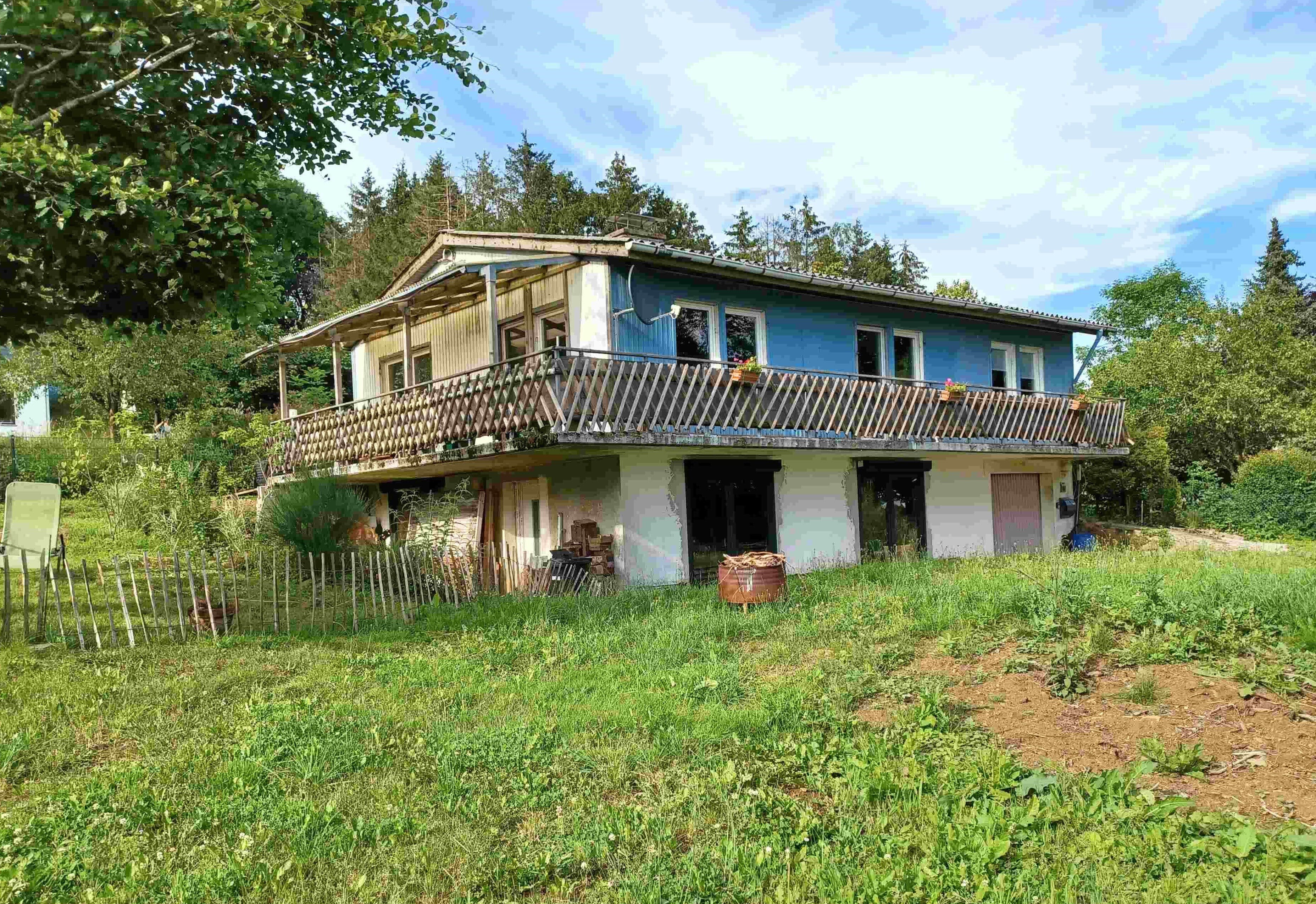 Immobilie in Grebenhain - +++ Wochenendhaus in ruhiger Lage - ganzjährig bewohnbar +++ - Bild 0
