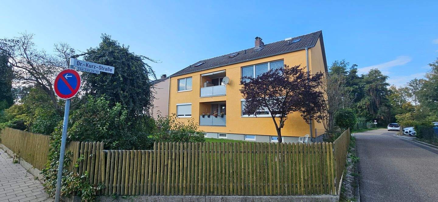 Immobilie in Neumarkt in der Oberpfalz - Neu renoviert - Attraktives 1 Zimmer Appartement mit Stellplatz in ruhiger Lage von Neumarkt - Bild 0