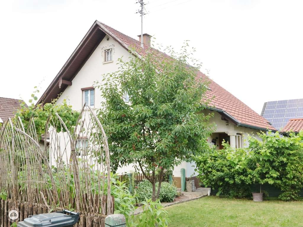 Immobilie in Bad Grönenbach - Charmantes Zweifamilienhaus mit Doppelgarage in Bad Grönenbach! - Bild 2