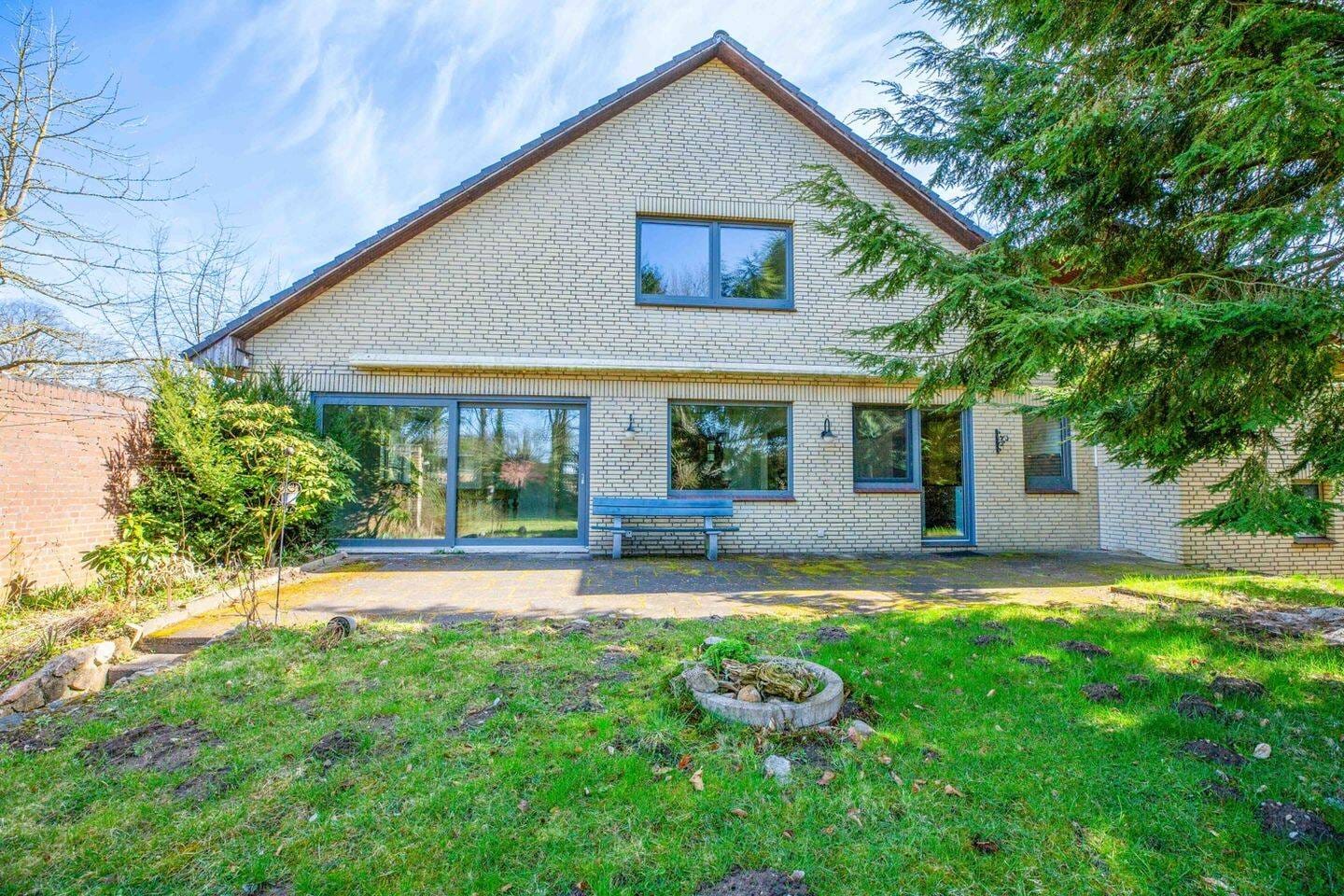 Immobilie in Grönwohld - ! NEU ! Ihr Zuhause mit Perspektive in 22956 Grönwohld - Großes Einfamilienhaus inkl. Baugrundstück - Bild 4